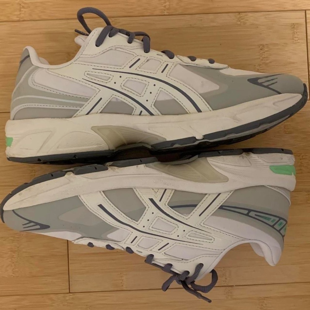 ASICS GEL-1130-3 in white and green size W 8.5